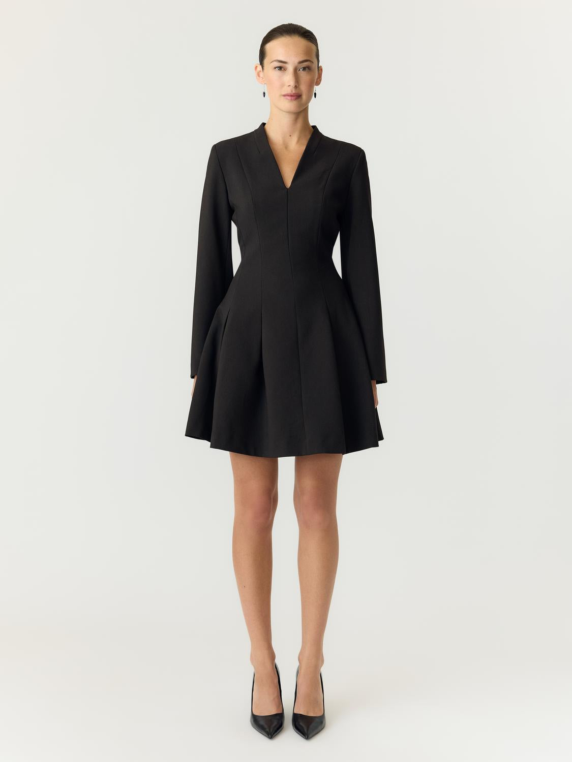 model_shot-front